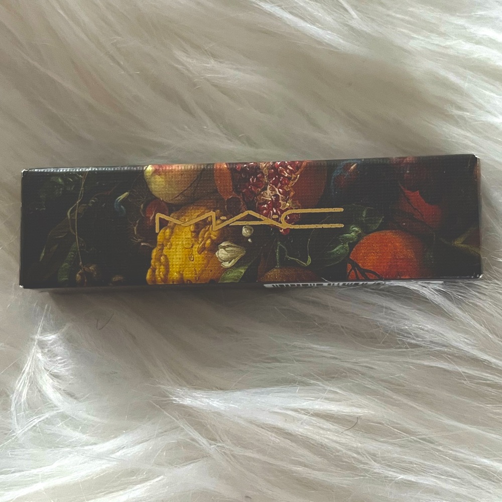 MAC Lipstick Lady Danger